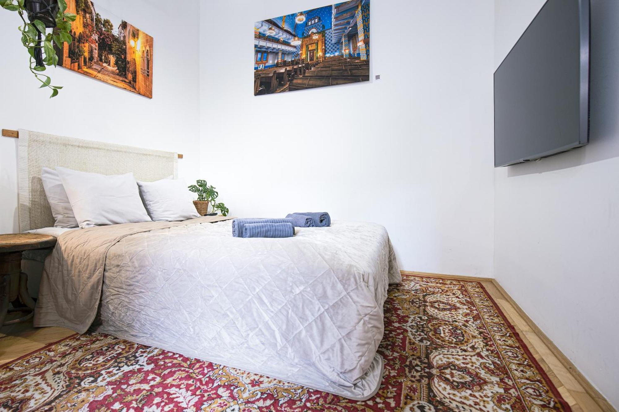 Budapestayz - Bacso Apartments Buitenkant foto